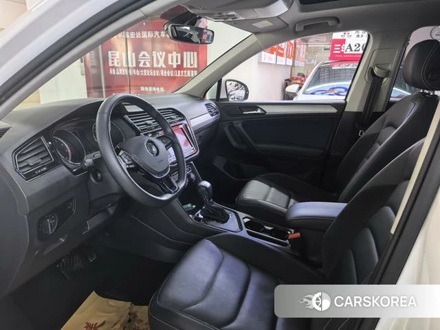 Volkswagen Tiguan L 2019 Белый из Китая, фото 2
