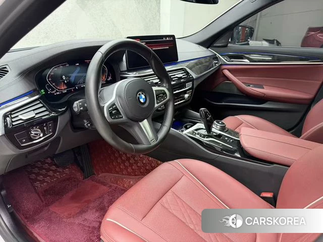 BMW 5 series 2022 Белый из Китая, фото 2