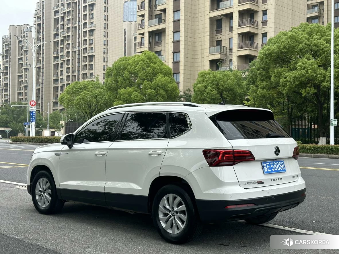 Volkswagen Tuyue 2022 Белый из Китая, фото 2
