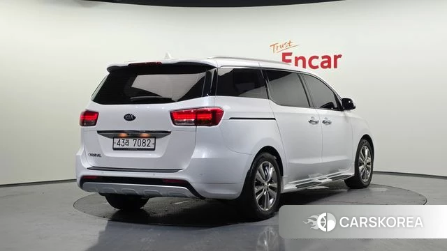 Kia All New Carnival id 4596387 из Кореи 12