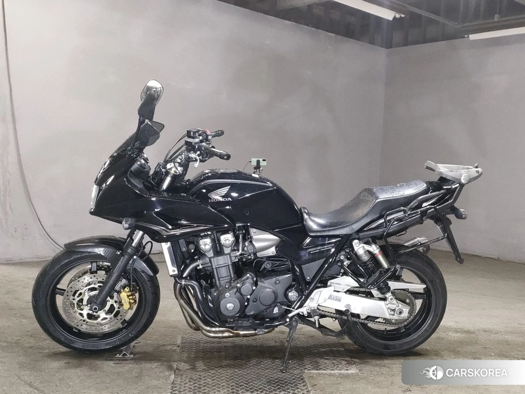 Проданный Honda CB1300SF BOLDOR 2011 из Японии