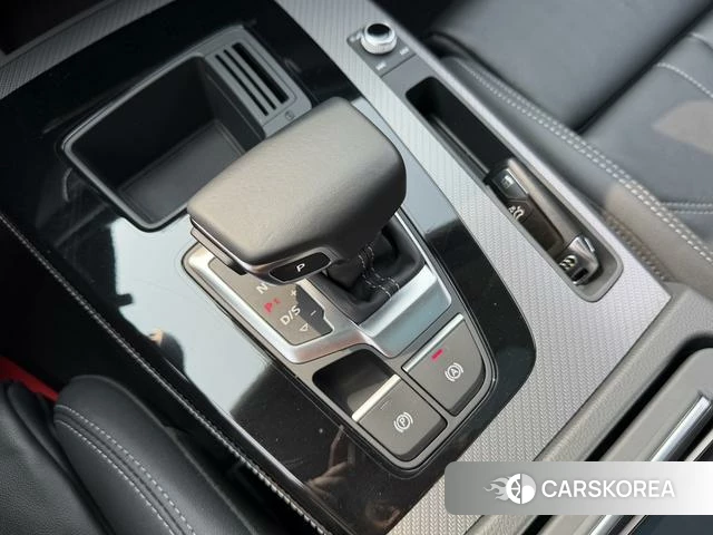 Audi Q5L id 4276780 из Китая 12