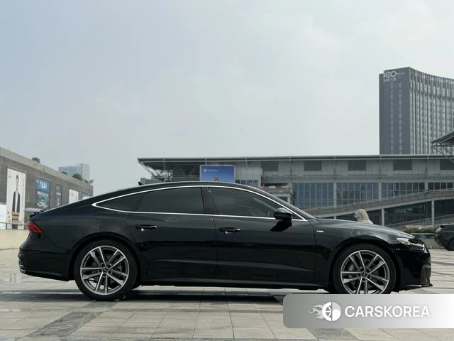 Audi A7 id 4272856 из Китая 12