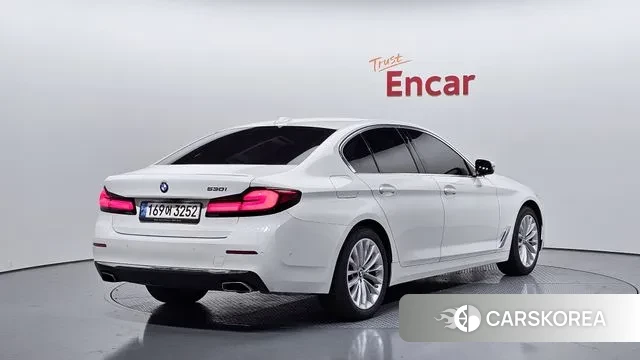 BMW 5 Series (G30) id 3717677 из Кореи 12