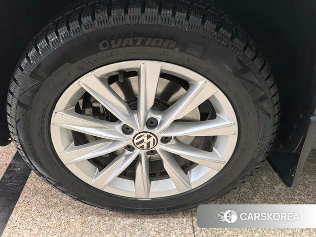 Volkswagen Tiguan id 4207983 из Китая 12