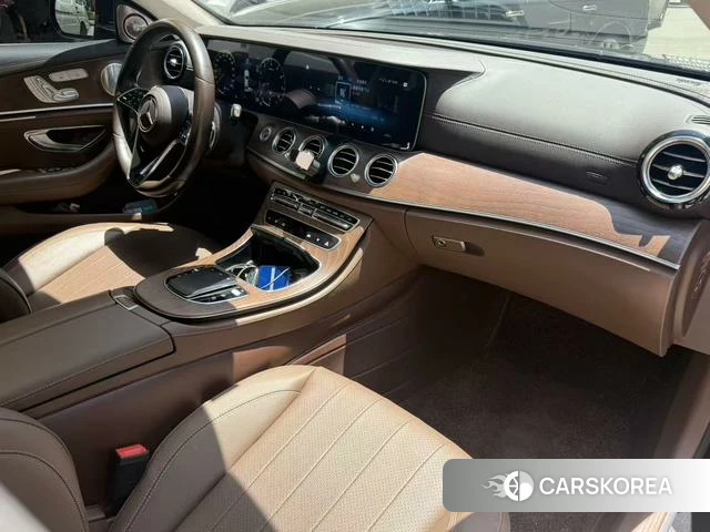 Mercedes-Benz E-class 2023 Черный из Китая, фото 4