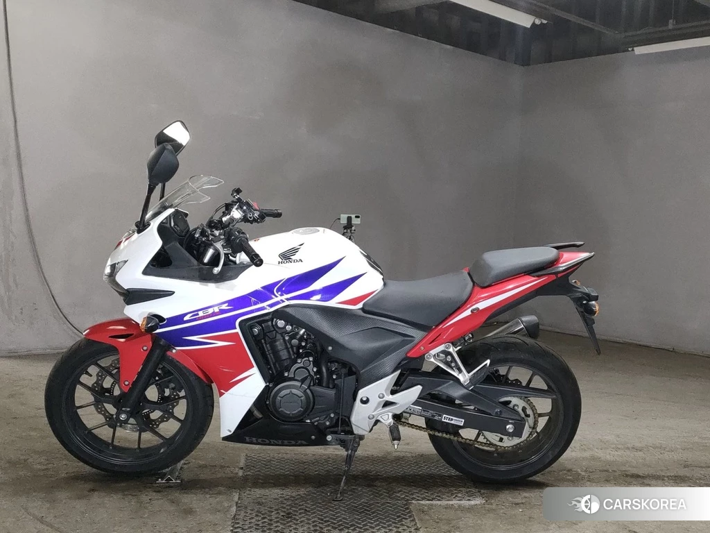 Проданный Honda CBR400R 2014 из Японии, фото 2