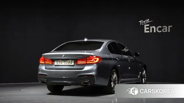 BMW 5 Series (G30) id 3742938 из Кореи 12