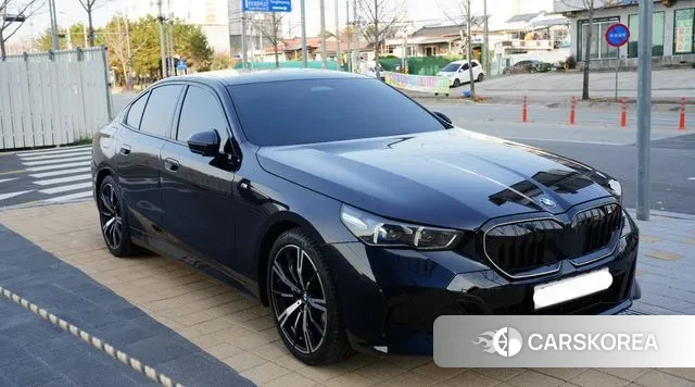 BMW 5 Series (G60) id 3436789 из Кореи 11