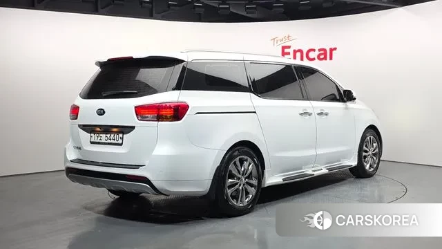 Kia All New Carnival id 3651936 из Кореи 12