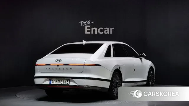 Hyundai Grandeur (GN7) id 3477801 из Кореи 12