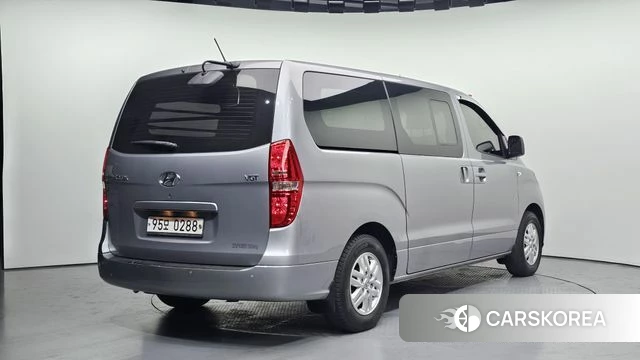 Hyundai The New Grand Starex id 3828408 из Кореи 12