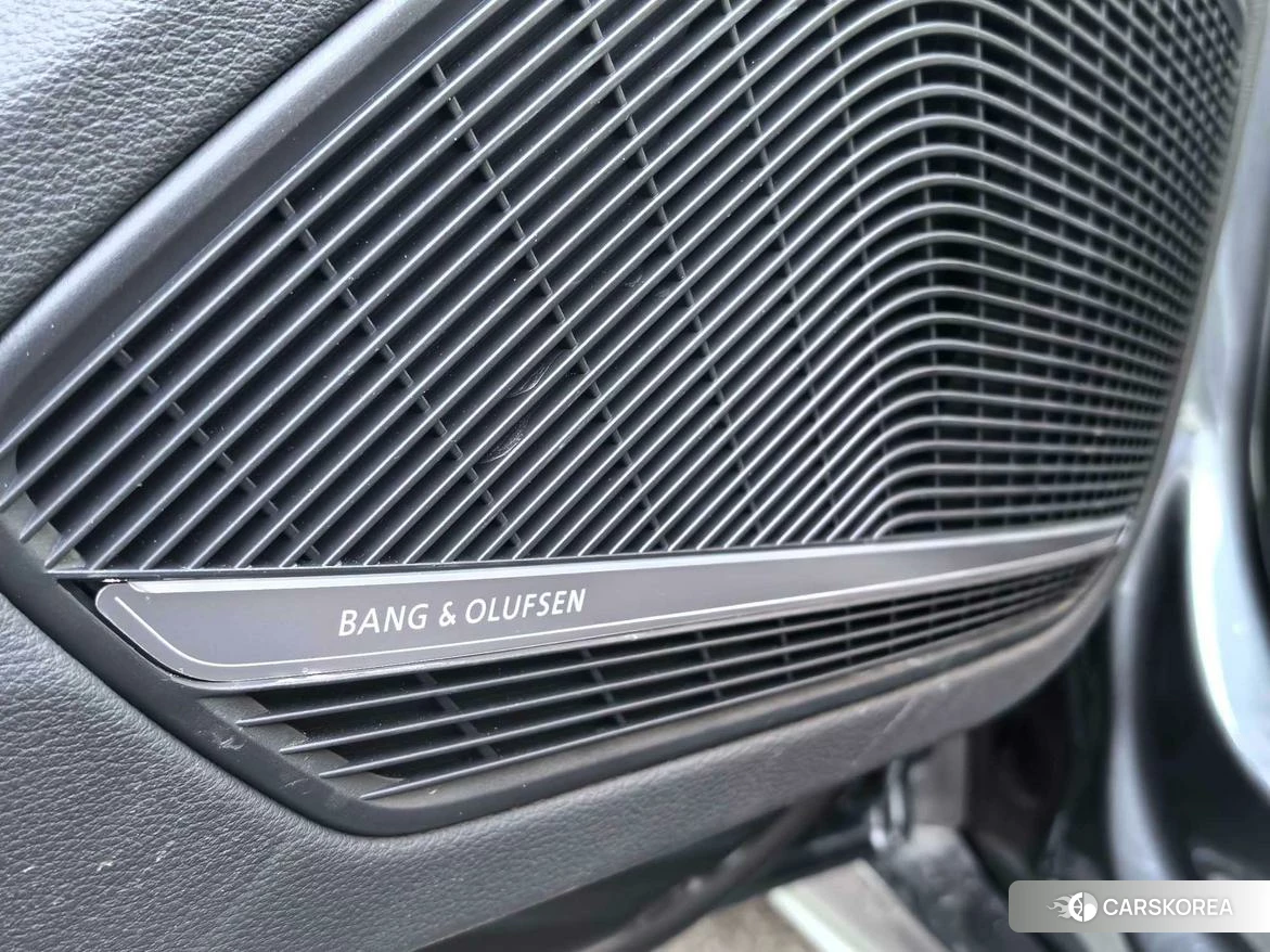 Audi S5 id 4486394 из Китая 12