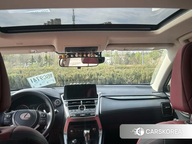 Lexus NX 2021 Серебристо-серый из Китая, фото 5