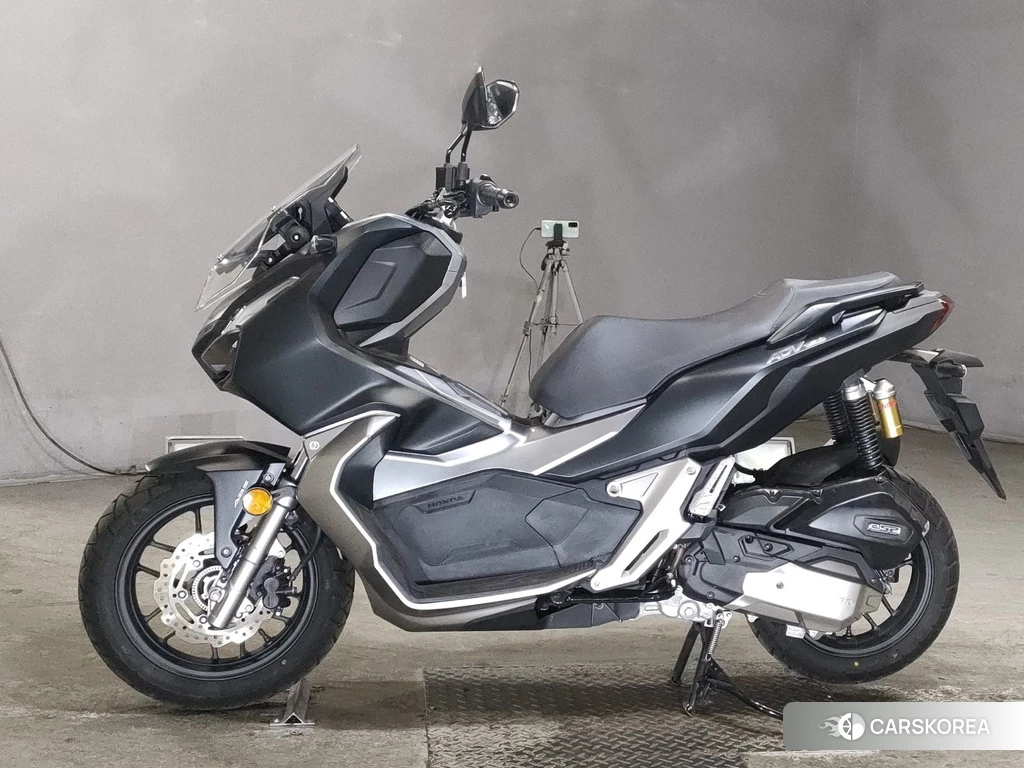 Проданный Honda ADV150 2019 из Японии