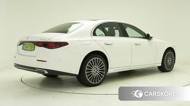 Mercedes-Benz E-Class W214 id 3811128 из Кореи 12