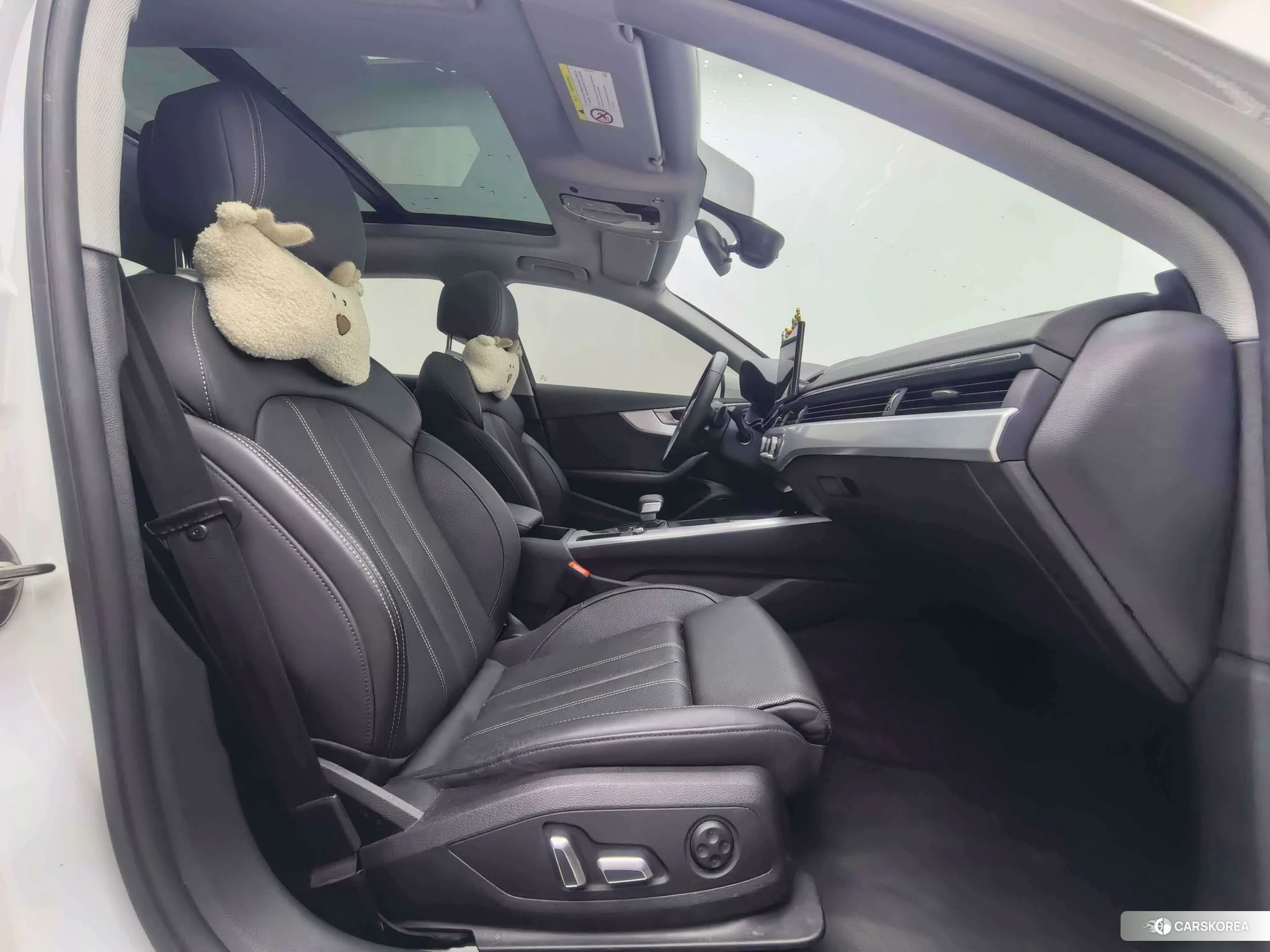 Audi A4L id 4454759 из Китая 12