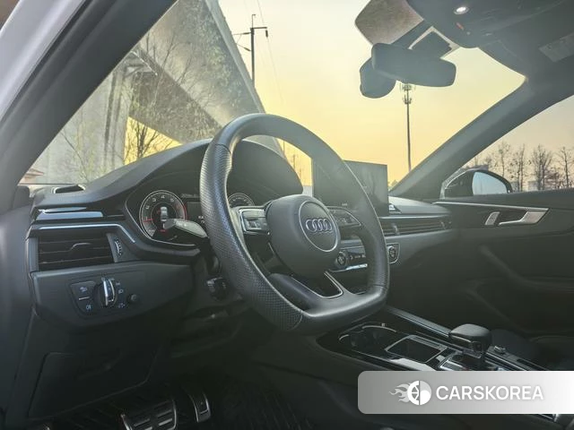 Audi A4L id 4271836 из Китая 11