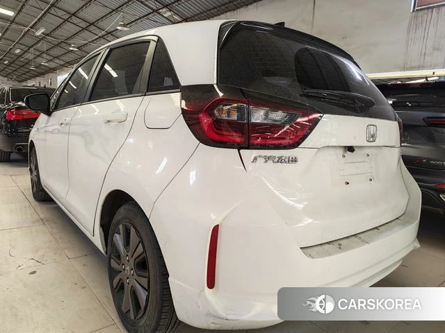 Honda Fit 2023 Белый из Китая, фото 2