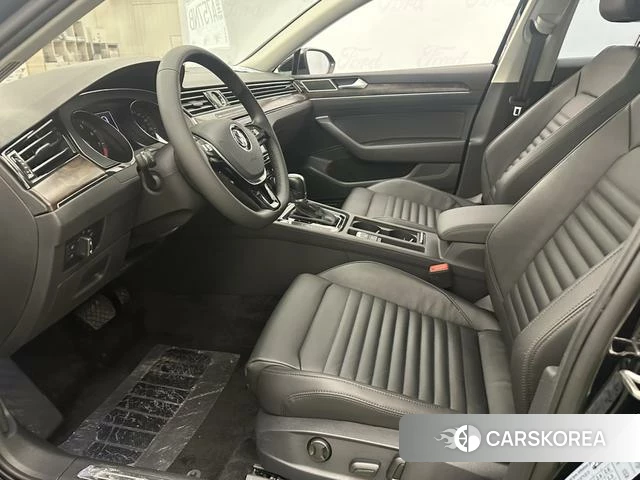 Volkswagen Magotan 2018 Черный из Китая, фото 2