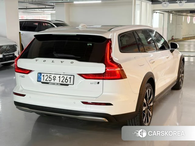 Volvo V60 Cross-Country 2nd Generation id 4539636 из Кореи 11