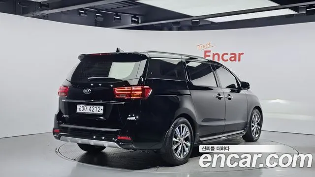 Kia The New Carnival id 2850479 из Кореи 12