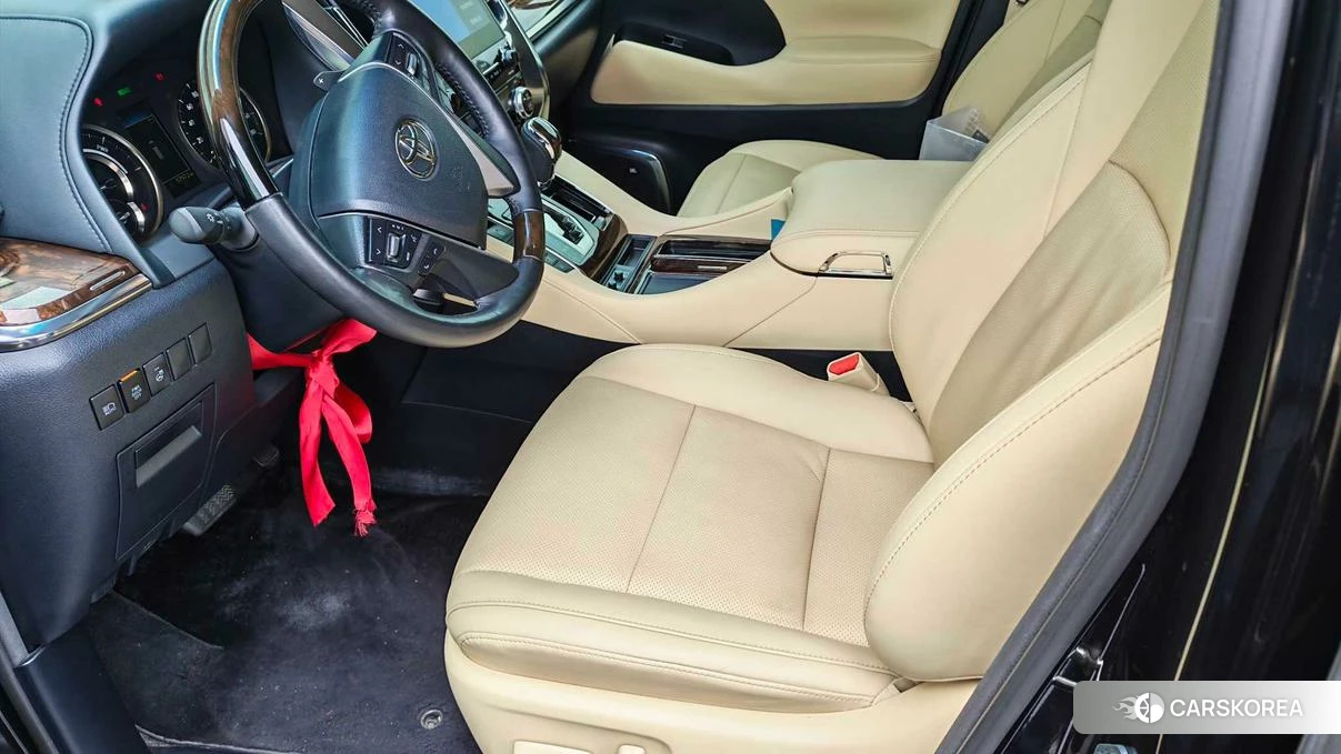 Toyota Elfa 2021 Черный из Китая, фото 2