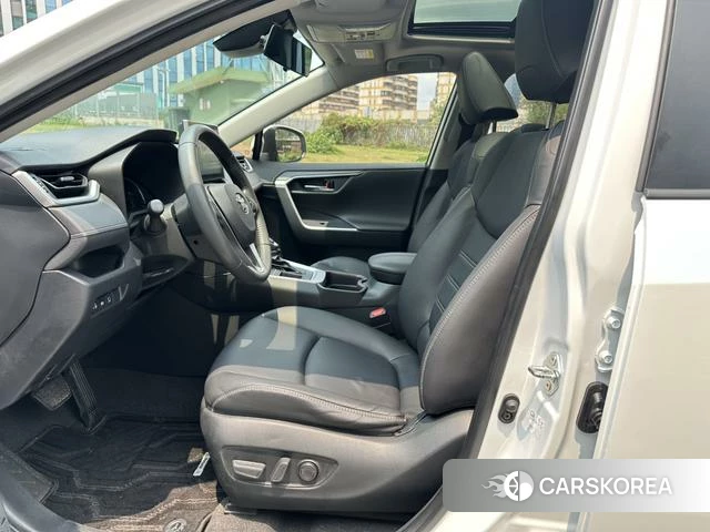 Toyota RAV4 Rongfang 2022 Белый из Китая, фото 4