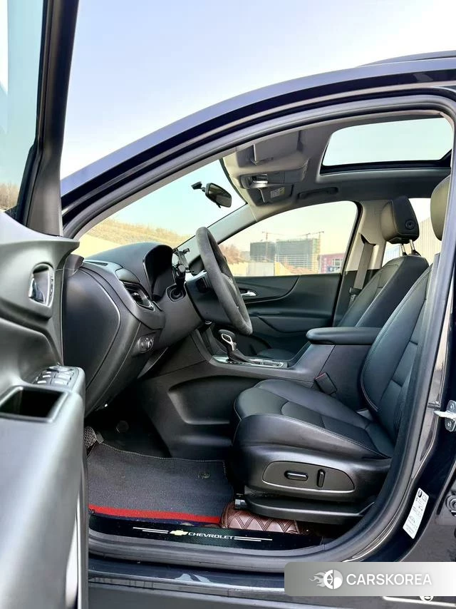 Chevrolet Explorer 2023 Темно-серый из Китая, фото 2