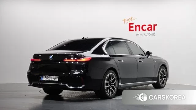 BMW 7 Series (G70) id 3451949 из Кореи 12