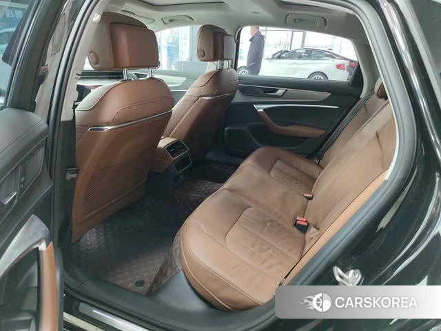 Audi A6L id 4260789 из Китая 7