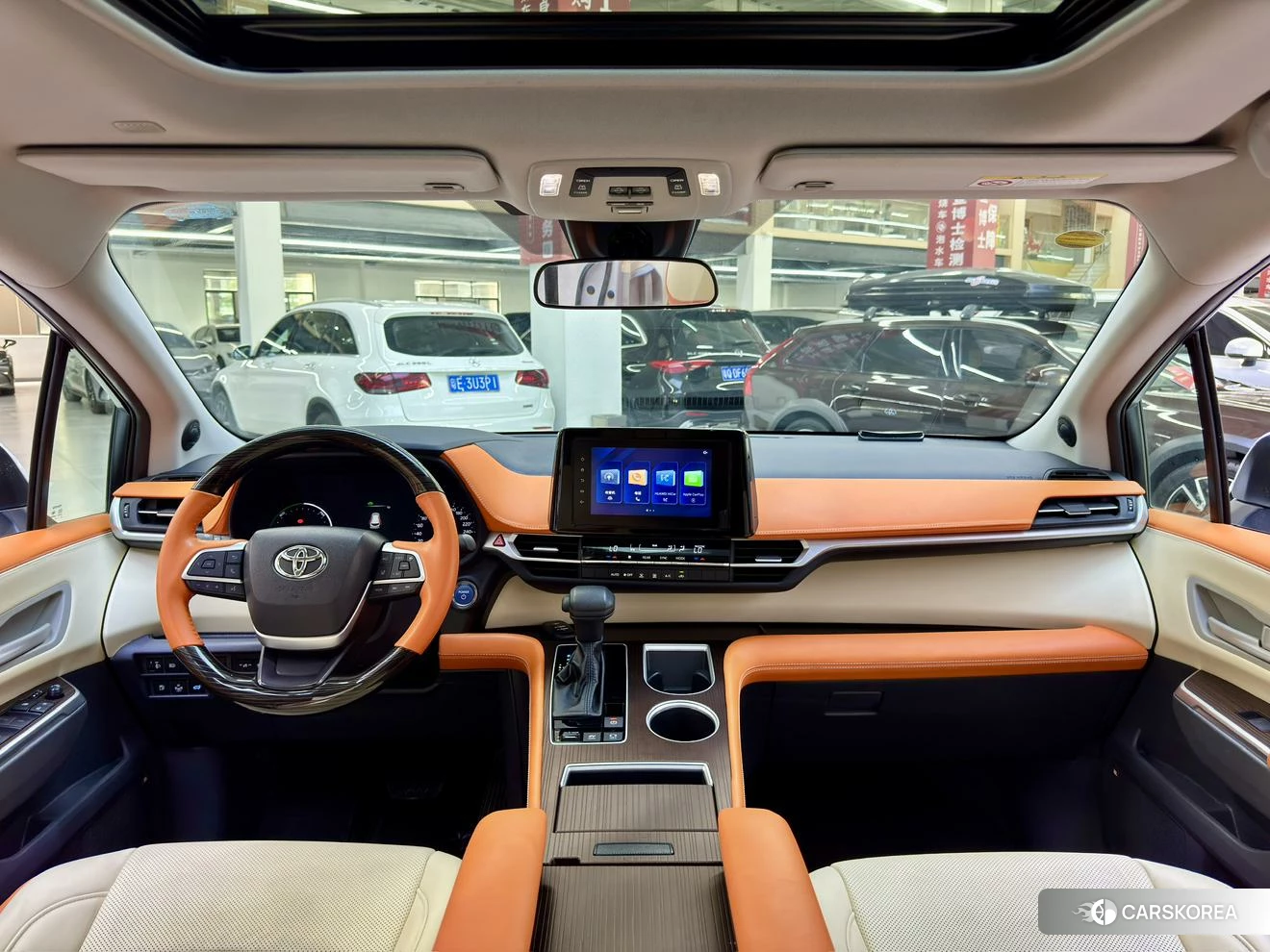 Toyota Sienna 2023 Белый из Китая, фото 6