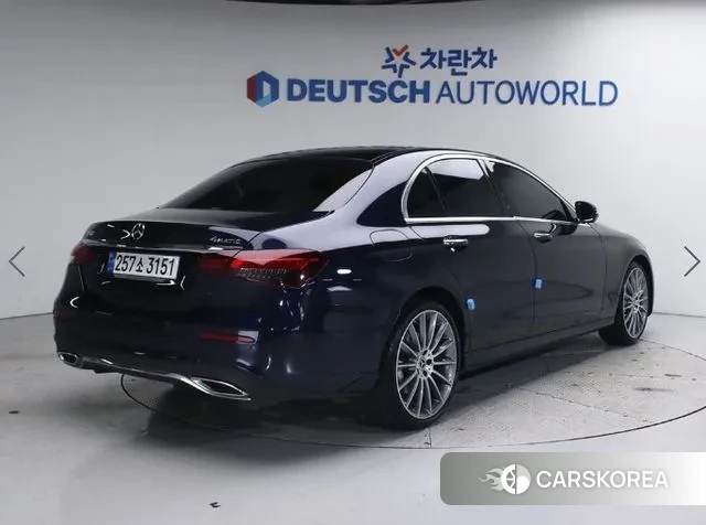 Mercedes-Benz E-Class W213 2022 Синий из Кореи, фото 2