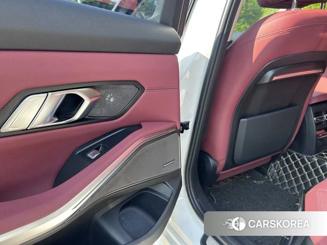 BMW 3 series id 4348831 из Китая 10