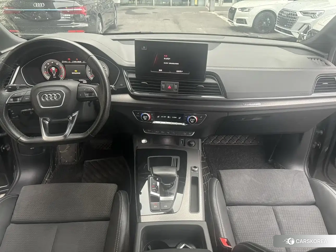 Audi Q5L 2022 Silver/gray из Китая, фото 2