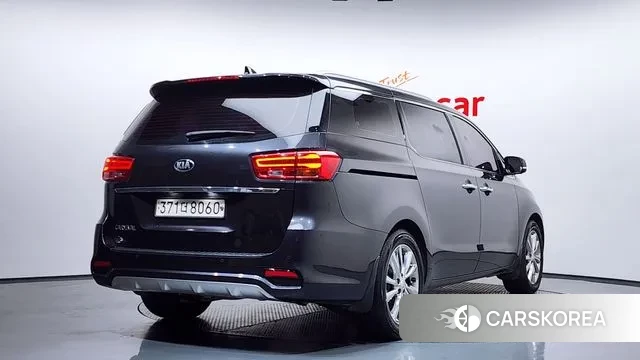 Kia The New Carnival id 3692500 из Кореи 12