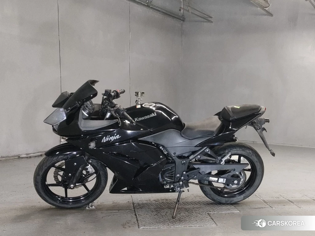 Проданный Kawasaki NINJA 250R id 4168488 из Японии