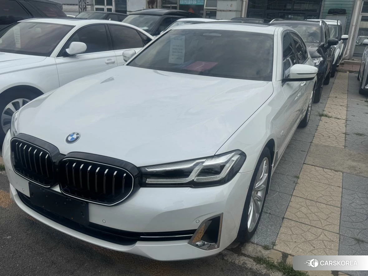 BMW 5 series 2022 Белый из Китая, фото 2