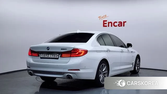 BMW 5 Series (G30) id 3499893 из Кореи 12