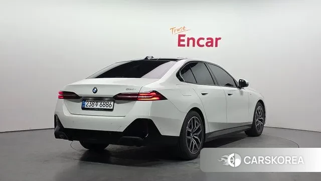 BMW 5 Series (G60) id 3554794 из Кореи 12