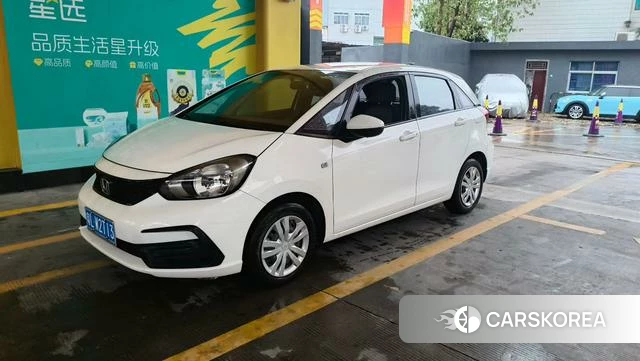Honda Fit 2023 Белый из Китая, фото 2