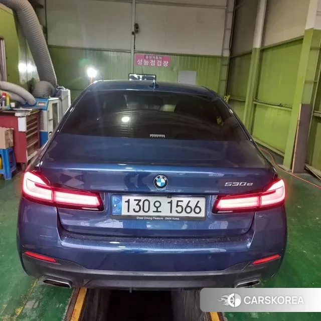 BMW 5 Series (G30) 2020 Синий из Кореи, фото 2