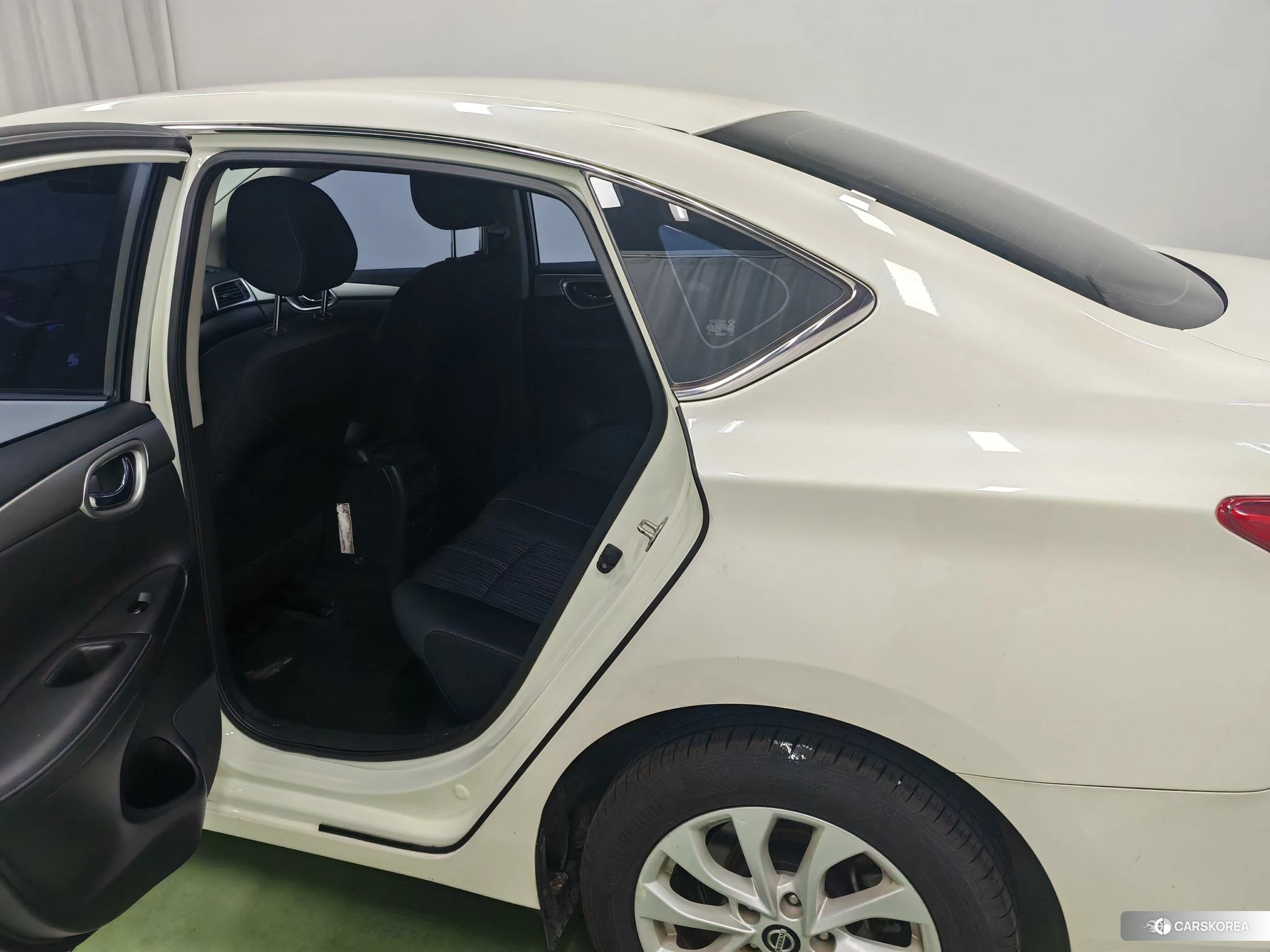 Nissan Xuan Yi id 4453015 из Китая 12