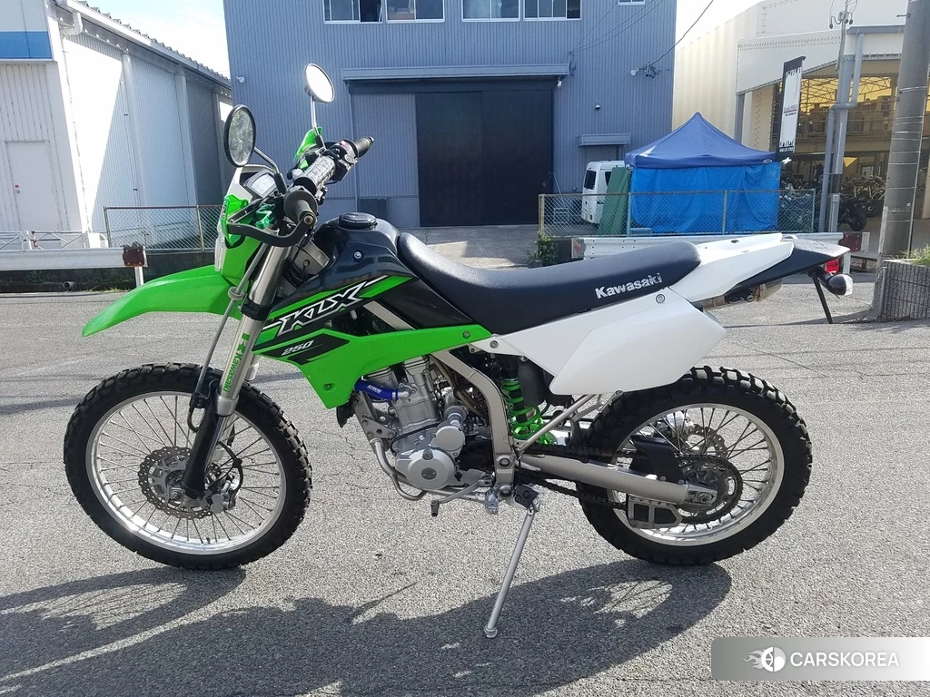 Проданный Kawasaki KLX250 2015 из Японии, фото 2