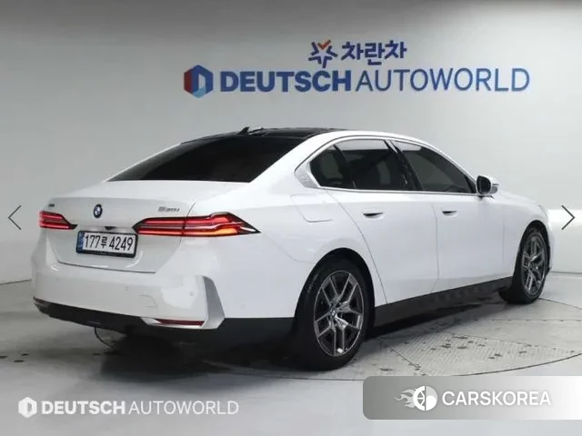 BMW 5 Series (G60) id 3517601 из Кореи 12