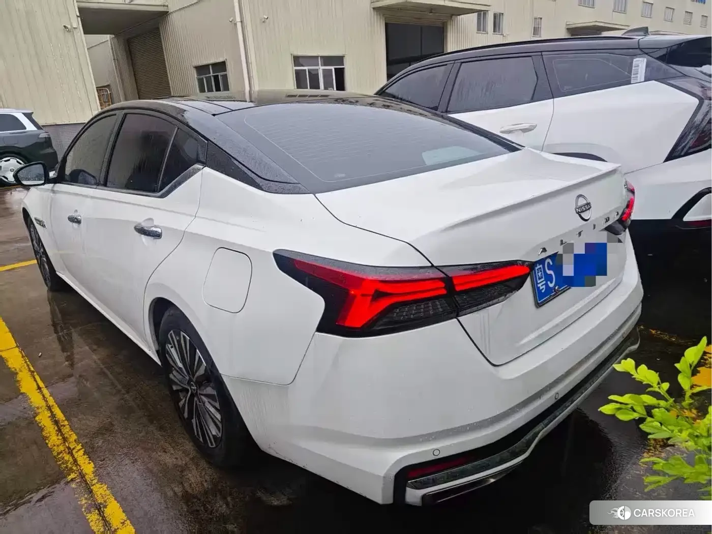 Nissan Altima 2023 Белый из Китая, фото 2