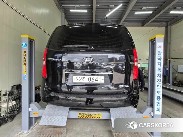 Hyundai The New Grand Starex 2018 Черный из Кореи, фото 2