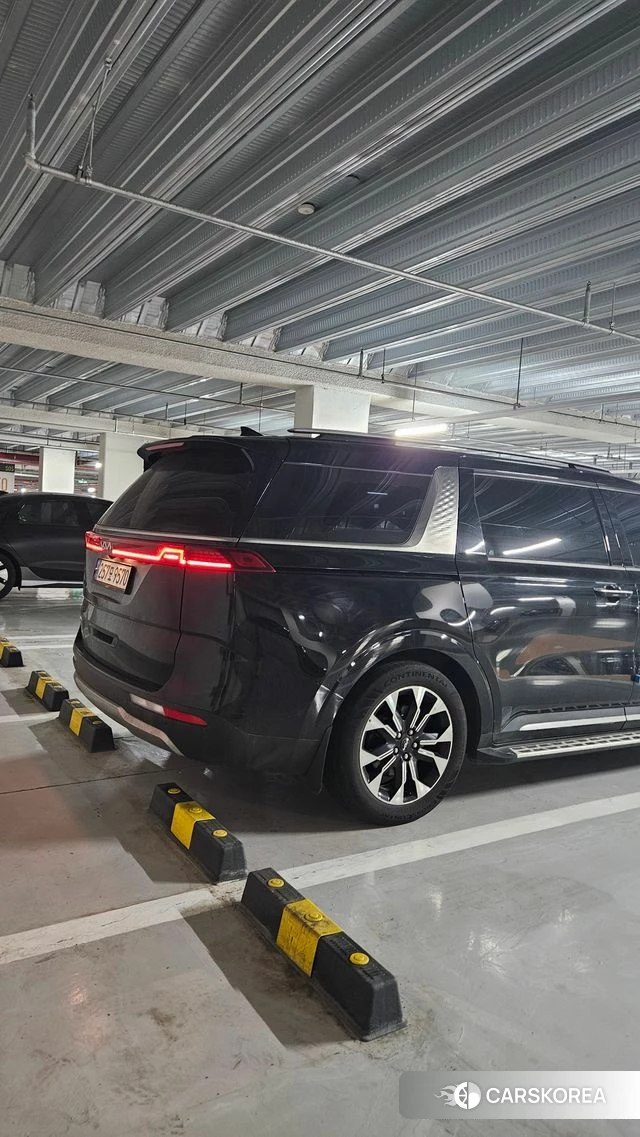 Kia Carnival 4th generation 2021 Черный из Кореи, фото 2