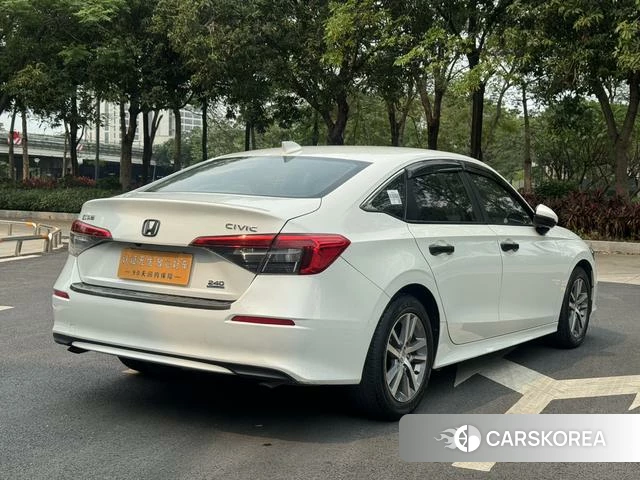 Honda Civic 2022 Белый из Китая, фото 3