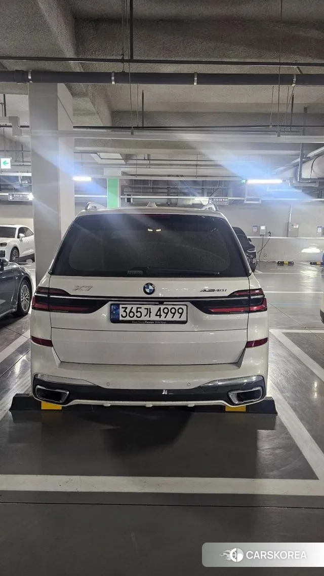 BMW X7 (G07) 2024 Белый из Кореи, фото 2